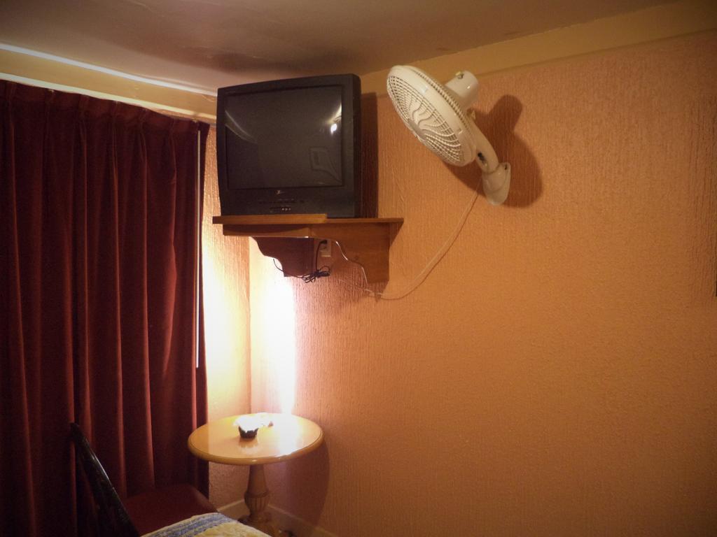 Hotel Diaz Tijuana Zimmer foto