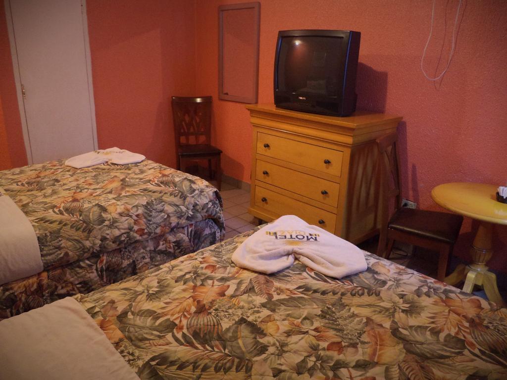 Hotel Diaz Tijuana Zimmer foto