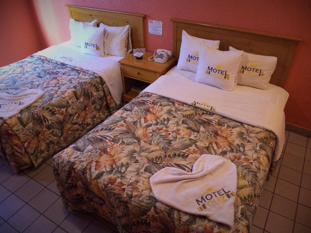 Hotel Diaz Tijuana Zimmer foto